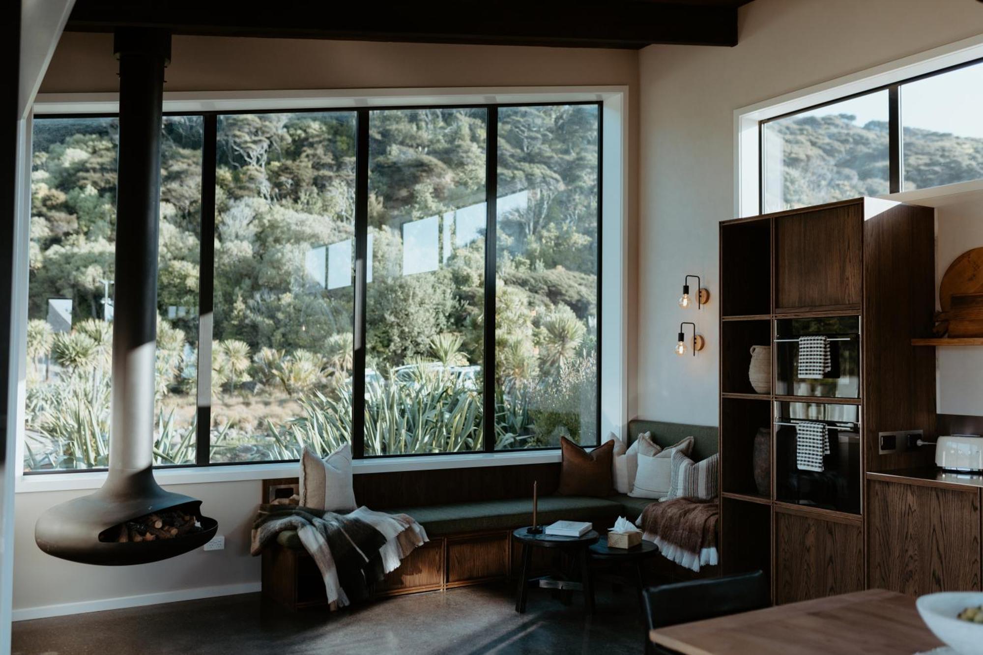 Te Whaanga Retreat & Spa 라글란 외부 사진